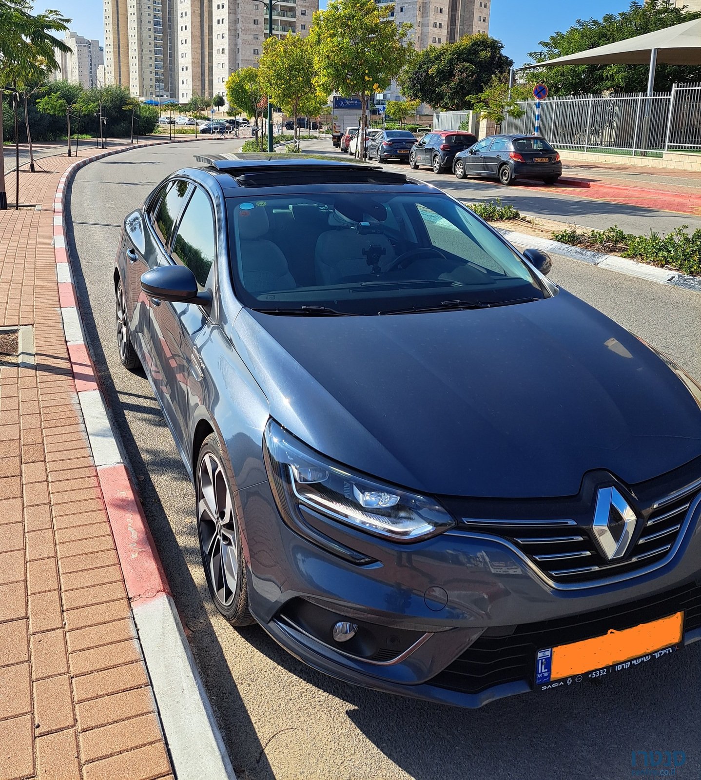 2019' Renault Megane Grand Cupe ECUTIVE photo #3