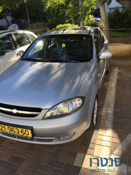 2006' Chevrolet Optra photo #1