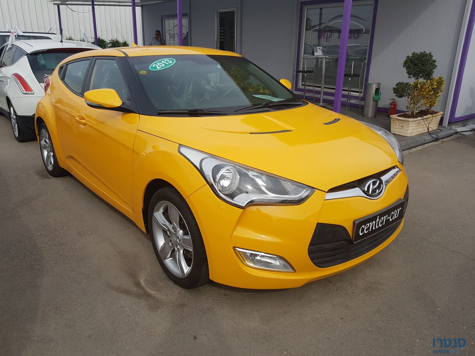 2013' Hyundai Veloster photo #6