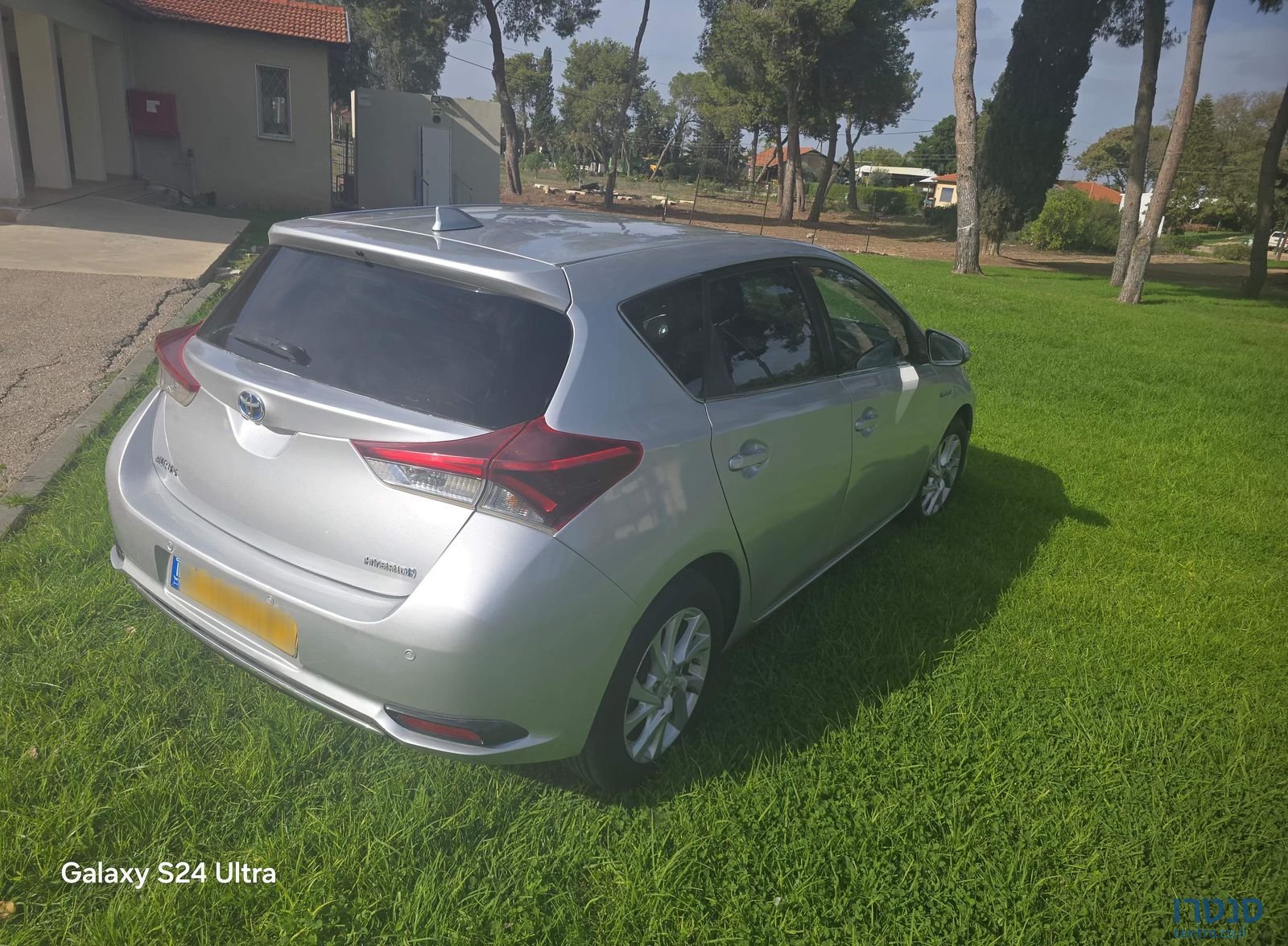 2017' Toyota Auris טויוטה אוריס photo #6