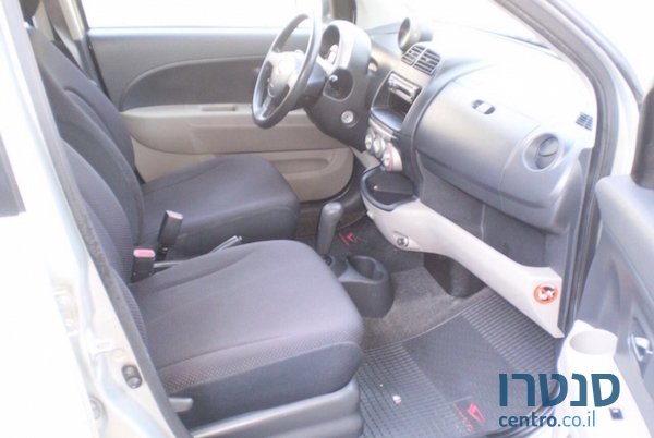 2007' Daihatsu Sirion photo #5