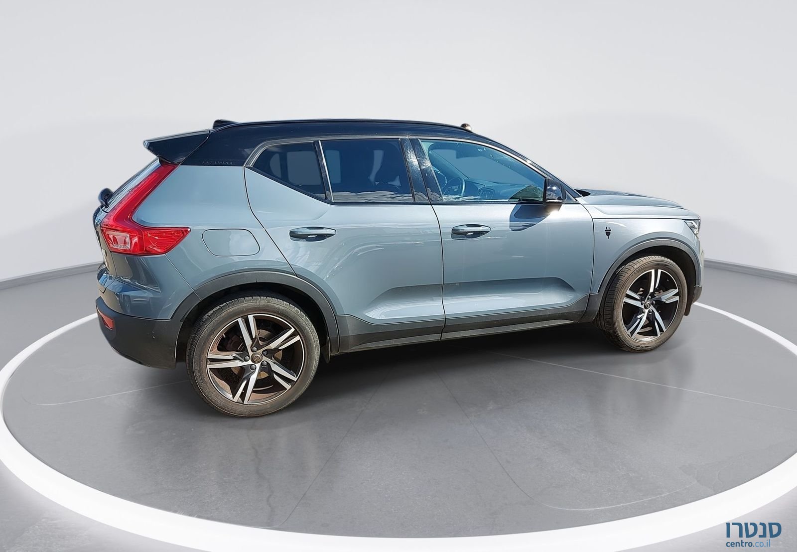 2021' Volvo XC40 וולוו Xc40 photo #1