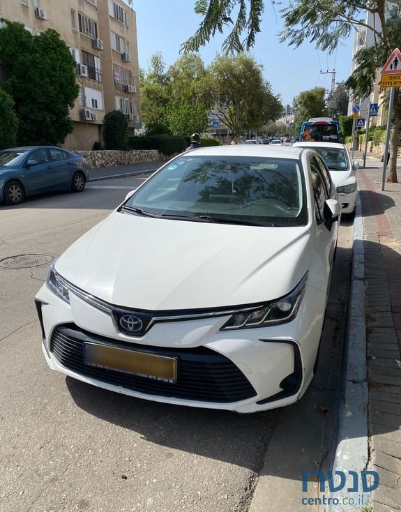 2019' Toyota Corolla טויוטה קורולה photo #3
