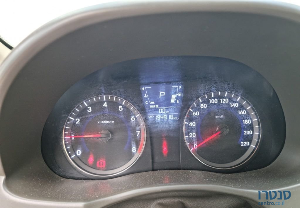 2013' Hyundai i25 יונדאי photo #3