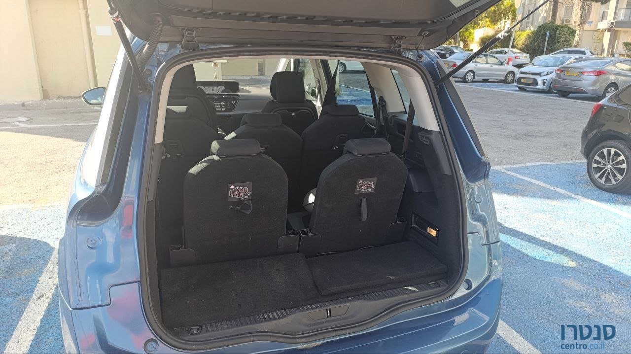 2016' Citroen C4 Picasso Comfort Pack photo #3