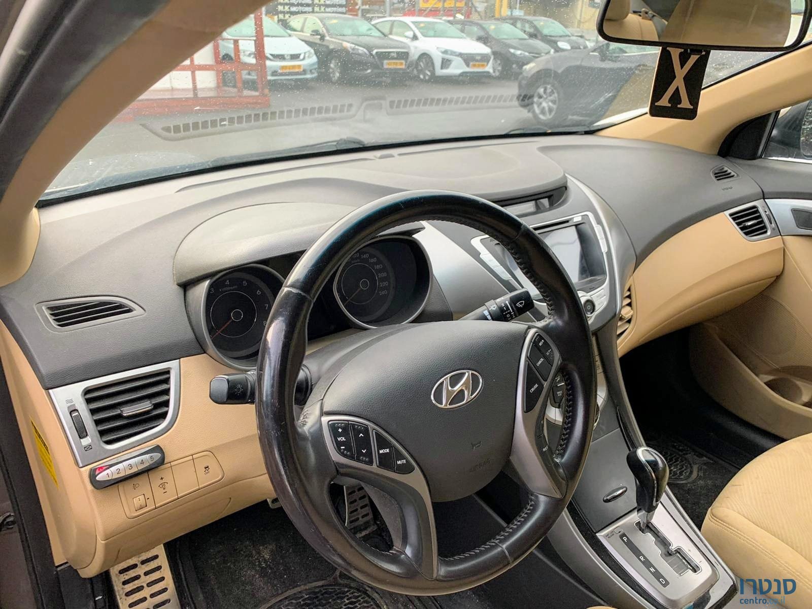 2012' Hyundai i35 photo #3