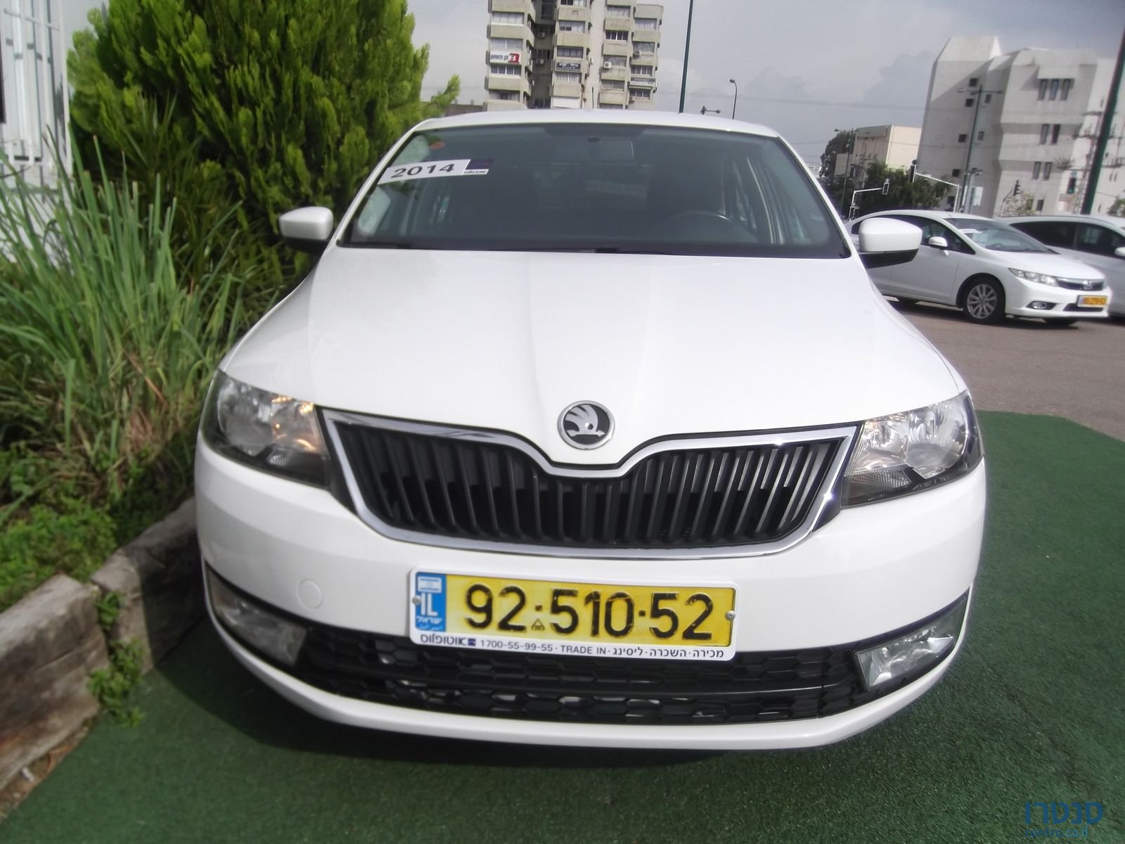 2014' Skoda Rapid photo #2