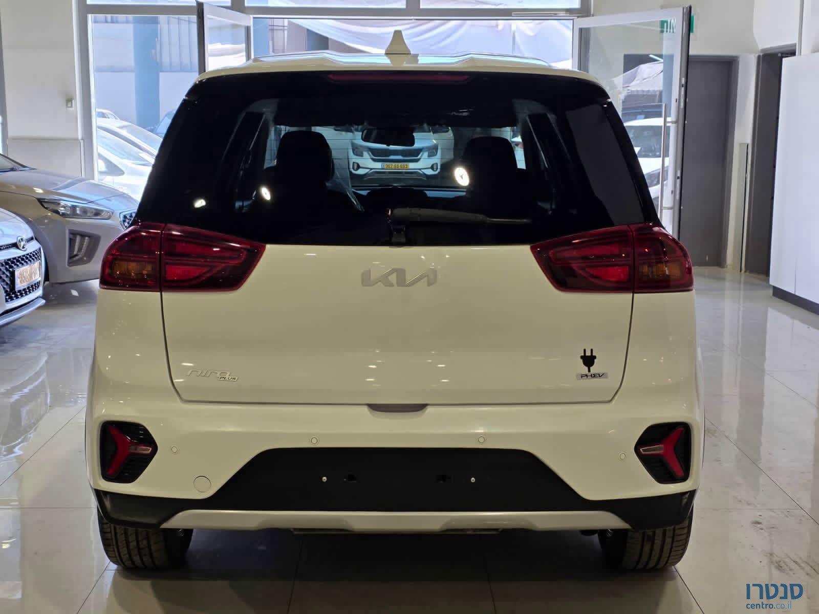 2023' Kia Niro Plus היברידי/פלאגין photo #4