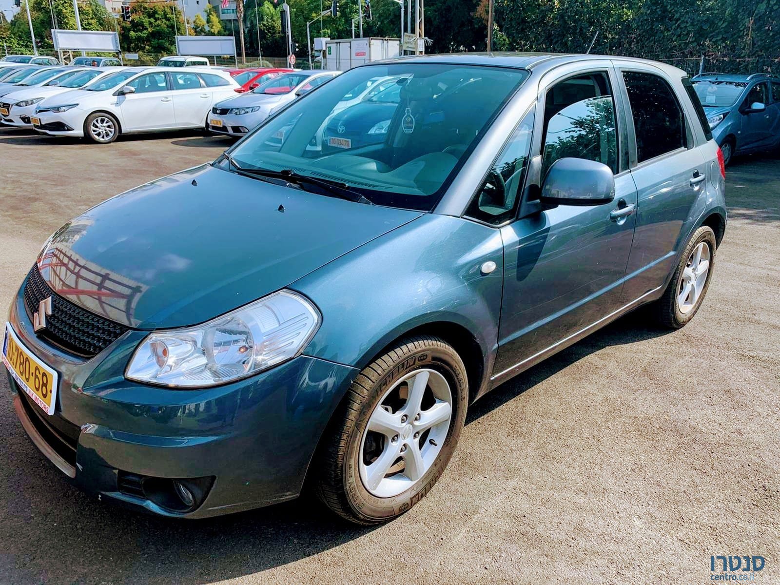 2009' Suzuki SX4 photo #1