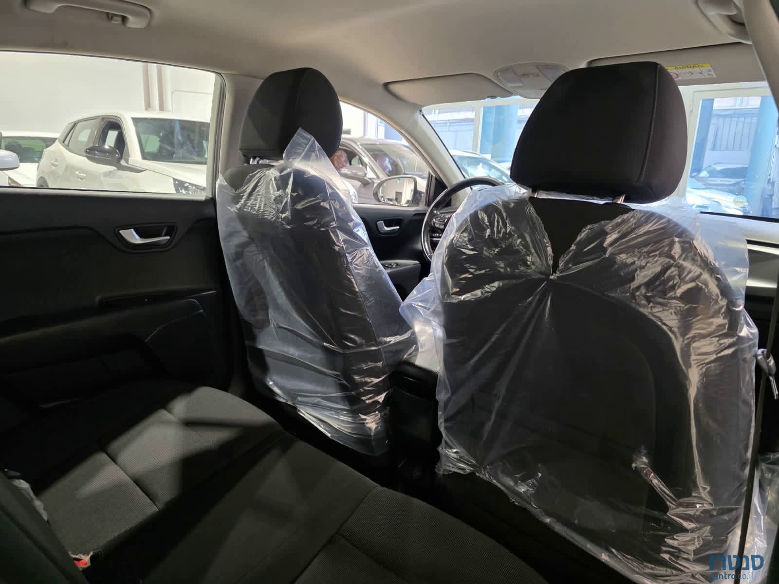 2023' Kia Rio photo #7