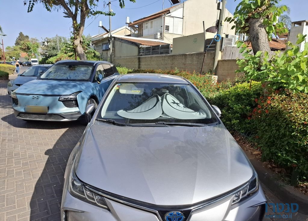 2019' Toyota Corolla טויוטה קורולה photo #2