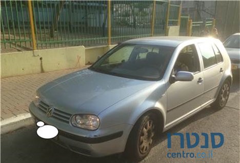 2003' Volkswagen Golf photo #1