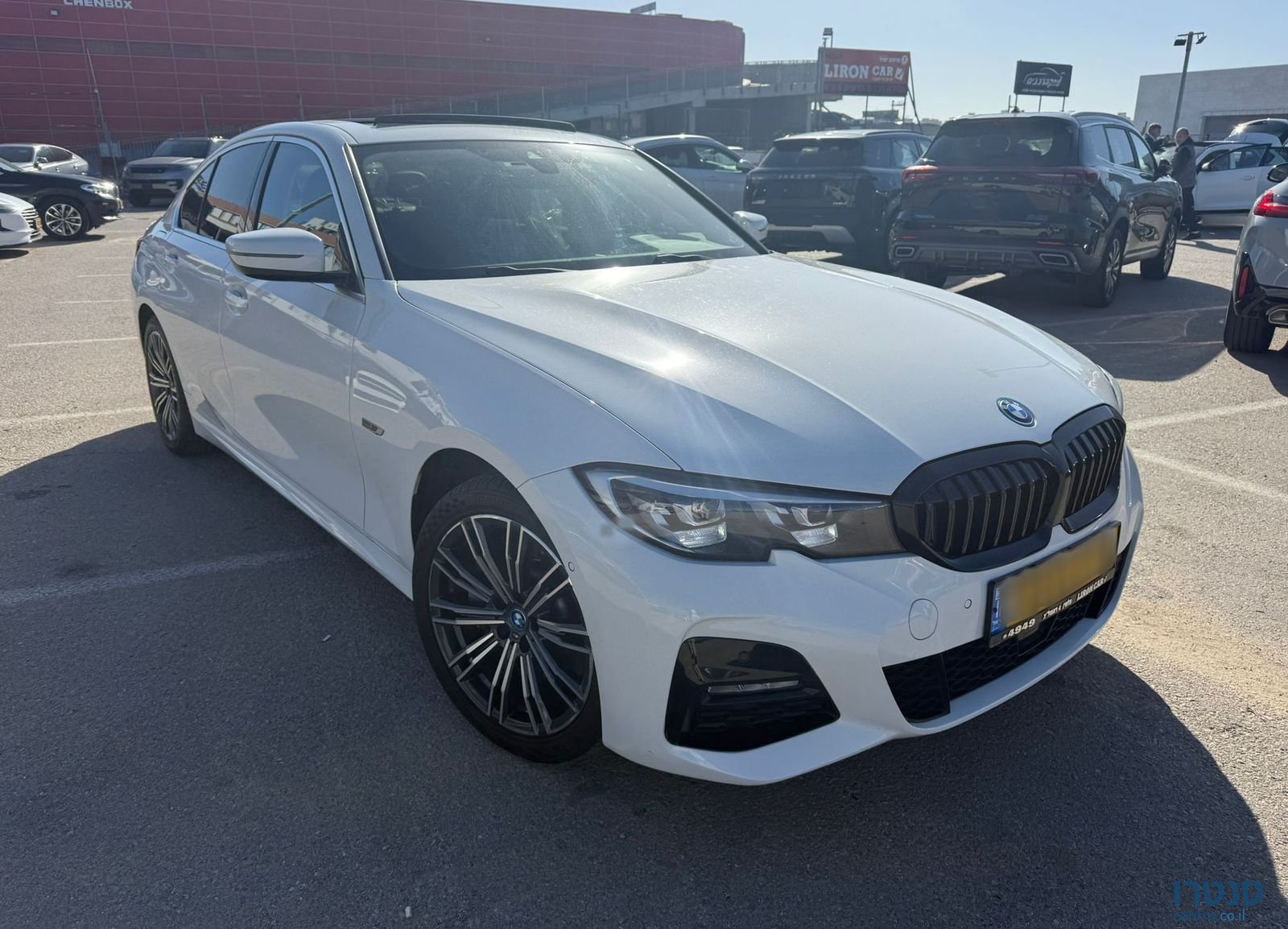 2022' BMW 3 Series ב מ וו סדרה 3 photo #1