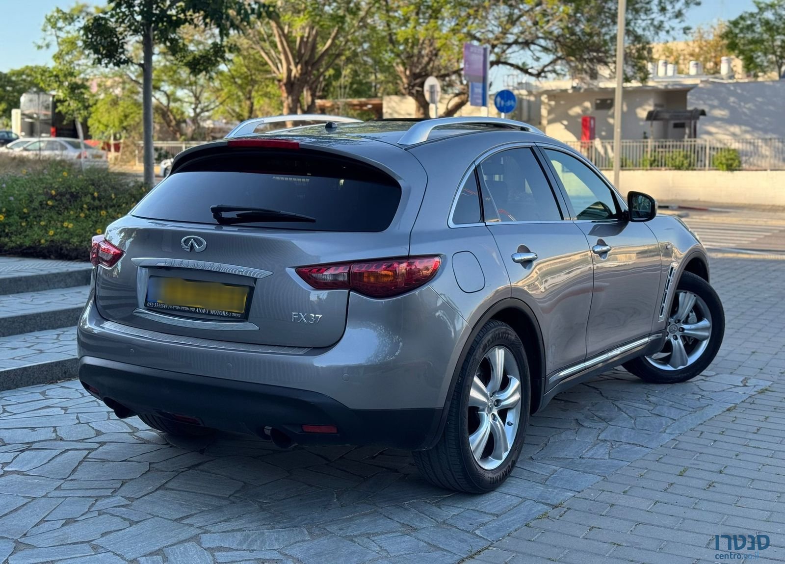 2009' Infiniti Fx37 אינפיניטי photo #4