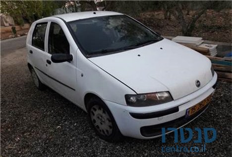 2002' Fiat Punto photo #1