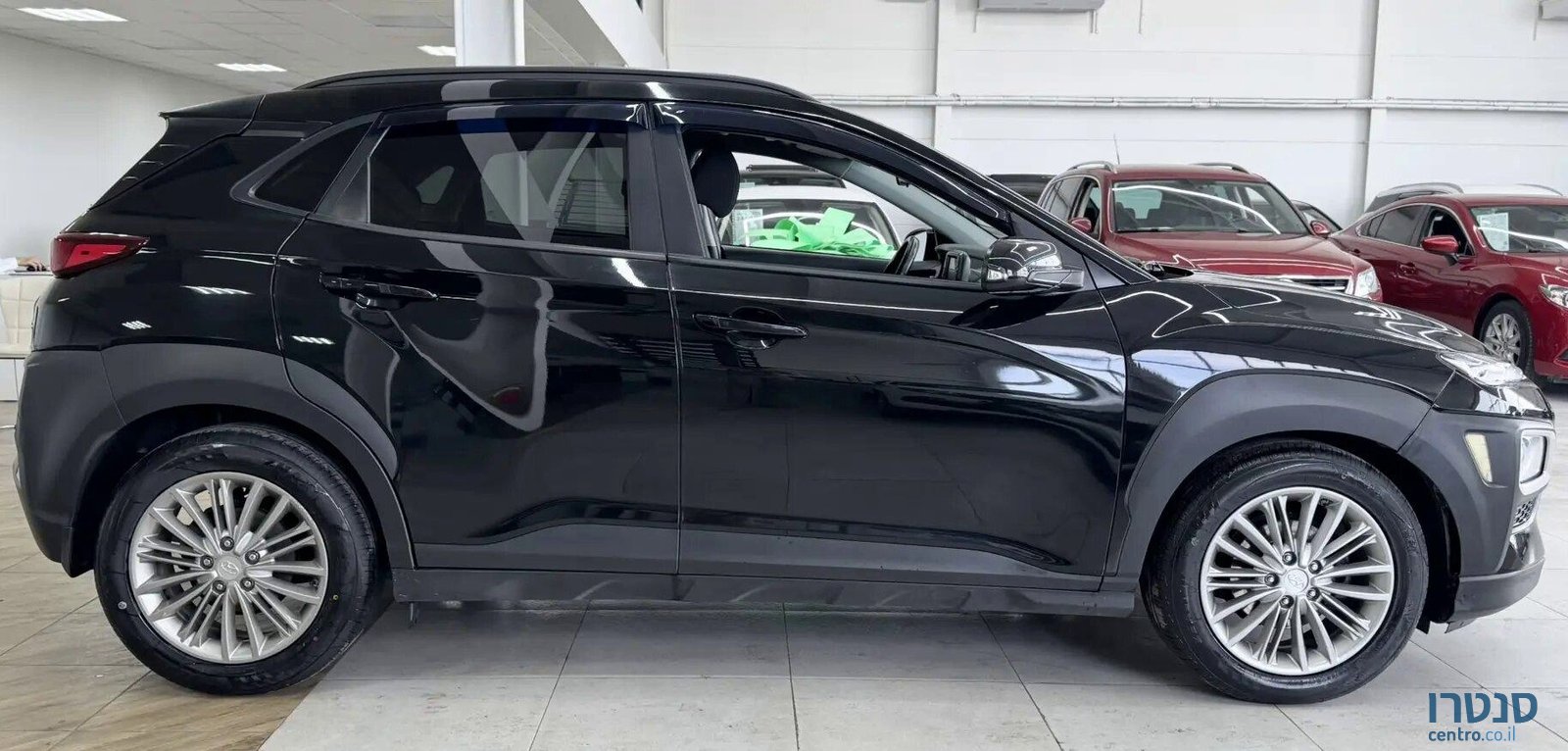 2018' Hyundai Kona photo #3