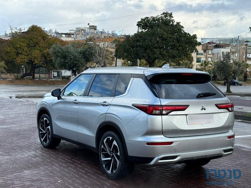 2023' Mitsubishi Outlander מיצובישי אאוטלנדר photo #3