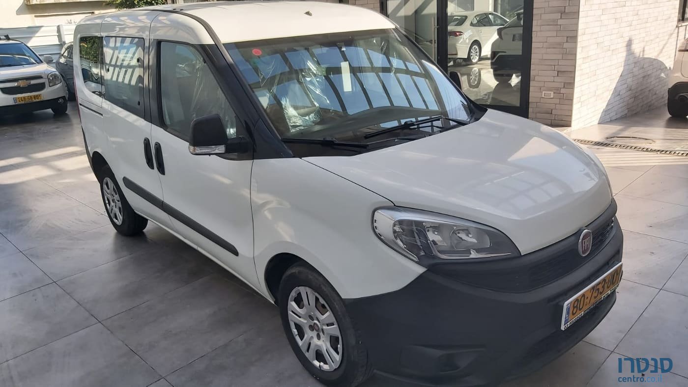 2017' Fiat Doblo photo #1