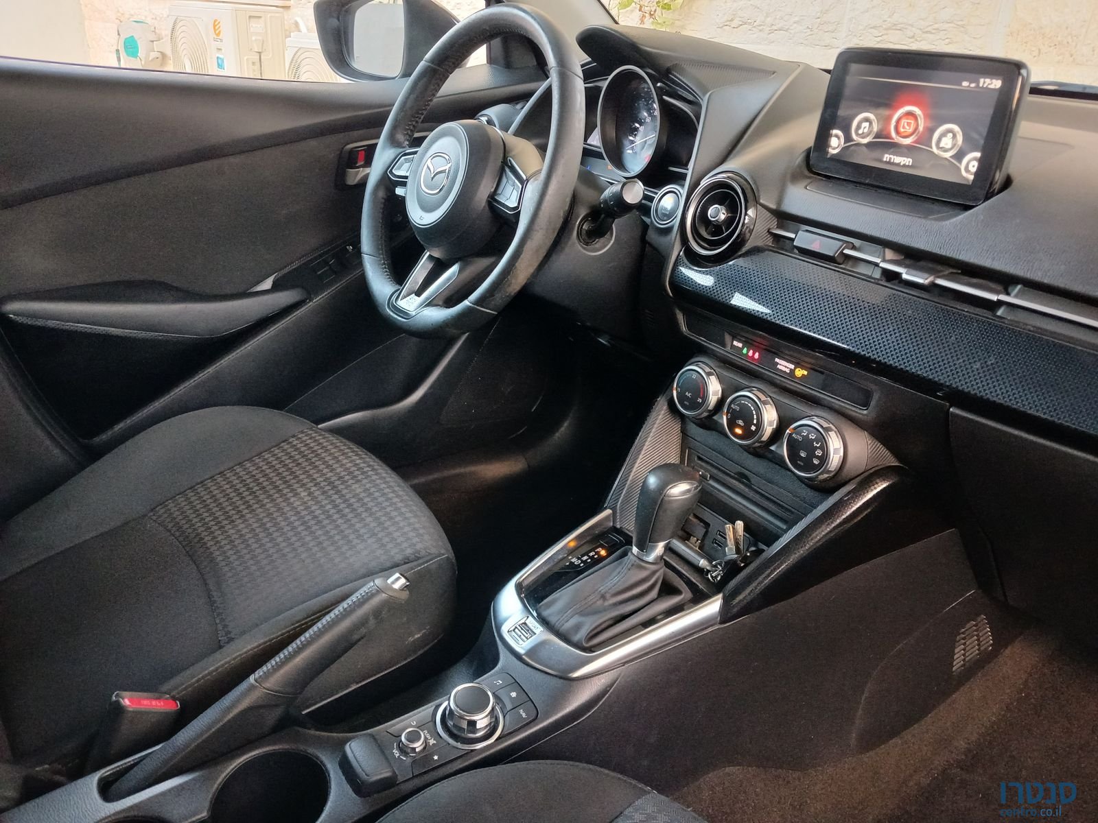 2019' Mazda 2 מאזדה photo #2
