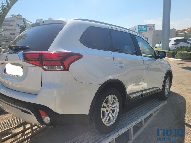 2019' Mitsubishi Outlander מיצובישי אאוטלנדר photo #4