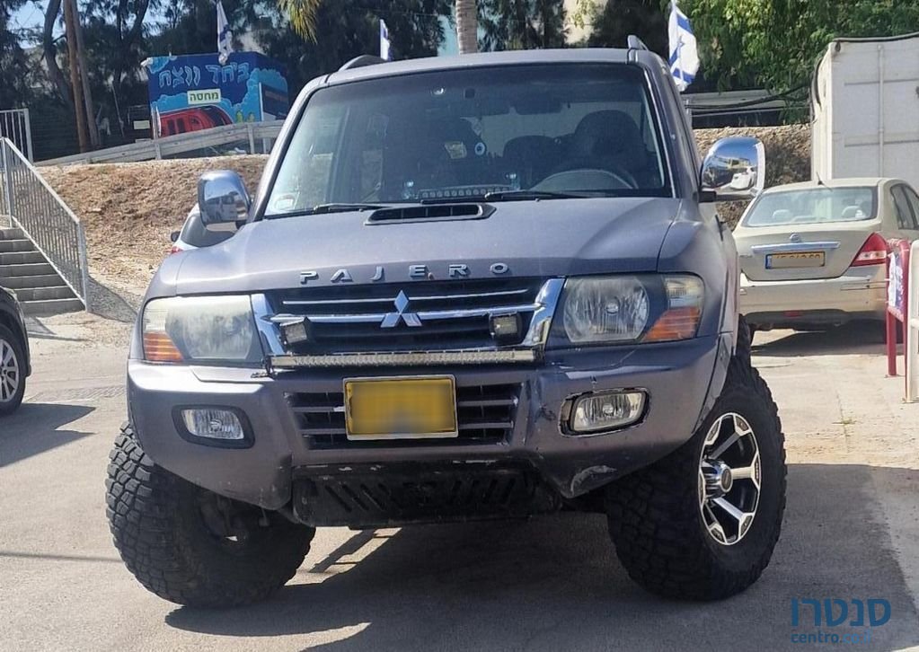 2003' Mitsubishi Pajero מיצובישי פג'רו photo #1