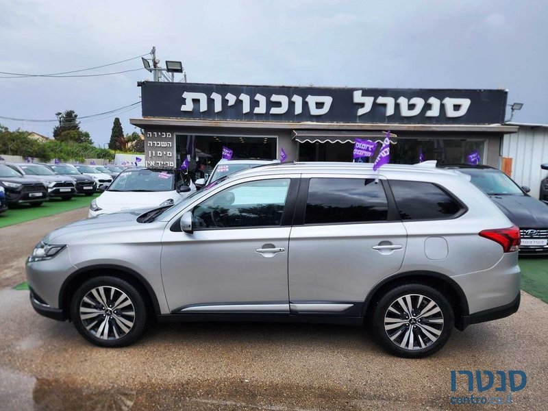 2019' Mitsubishi Outlander מיצובישי אאוטלנדר photo #3