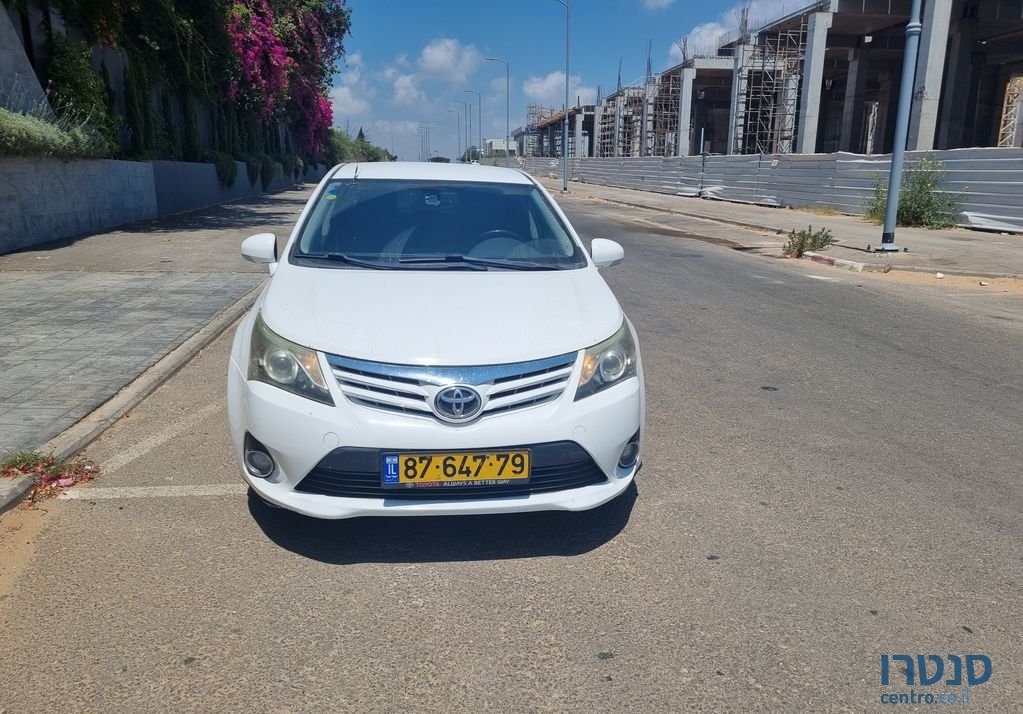 2013' Toyota Avensis טויוטה אוונסיס photo #3
