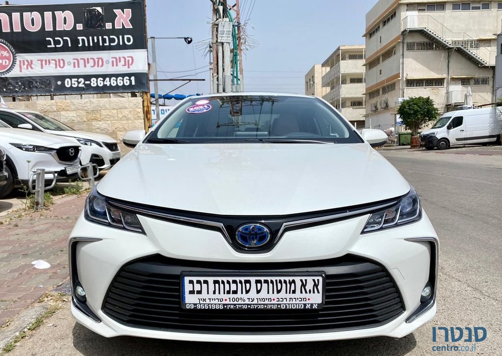 2020' Toyota Corolla טויוטה קורולה photo #3