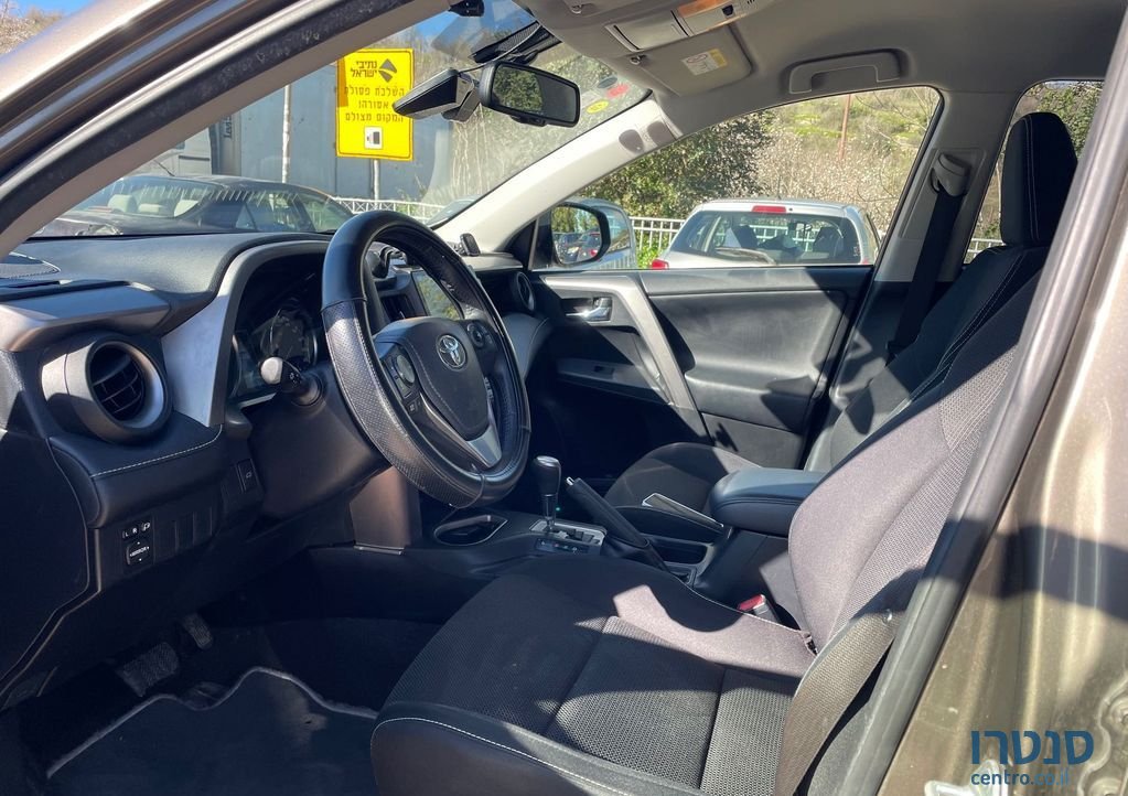 2016' Toyota RAV4 טויוטה photo #3
