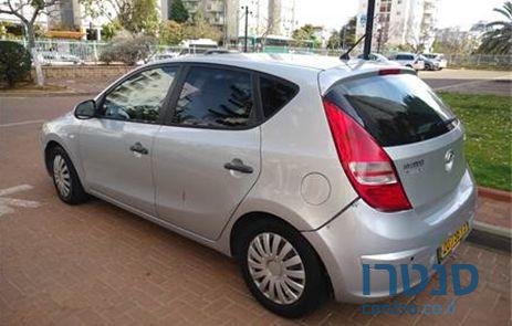 2010' Hyundai I30 יונדאי photo #3