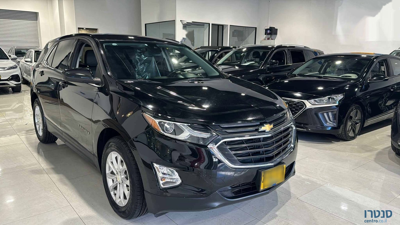 2021' Chevrolet Equinox photo #2