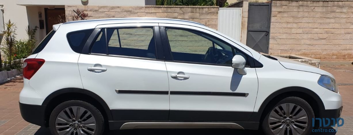 2015' Suzuki SX4 סוזוקי Sx4 קרוסאובר photo #2