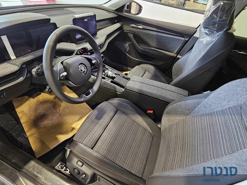 2025' Skoda Superb SELECTION FL photo #6
