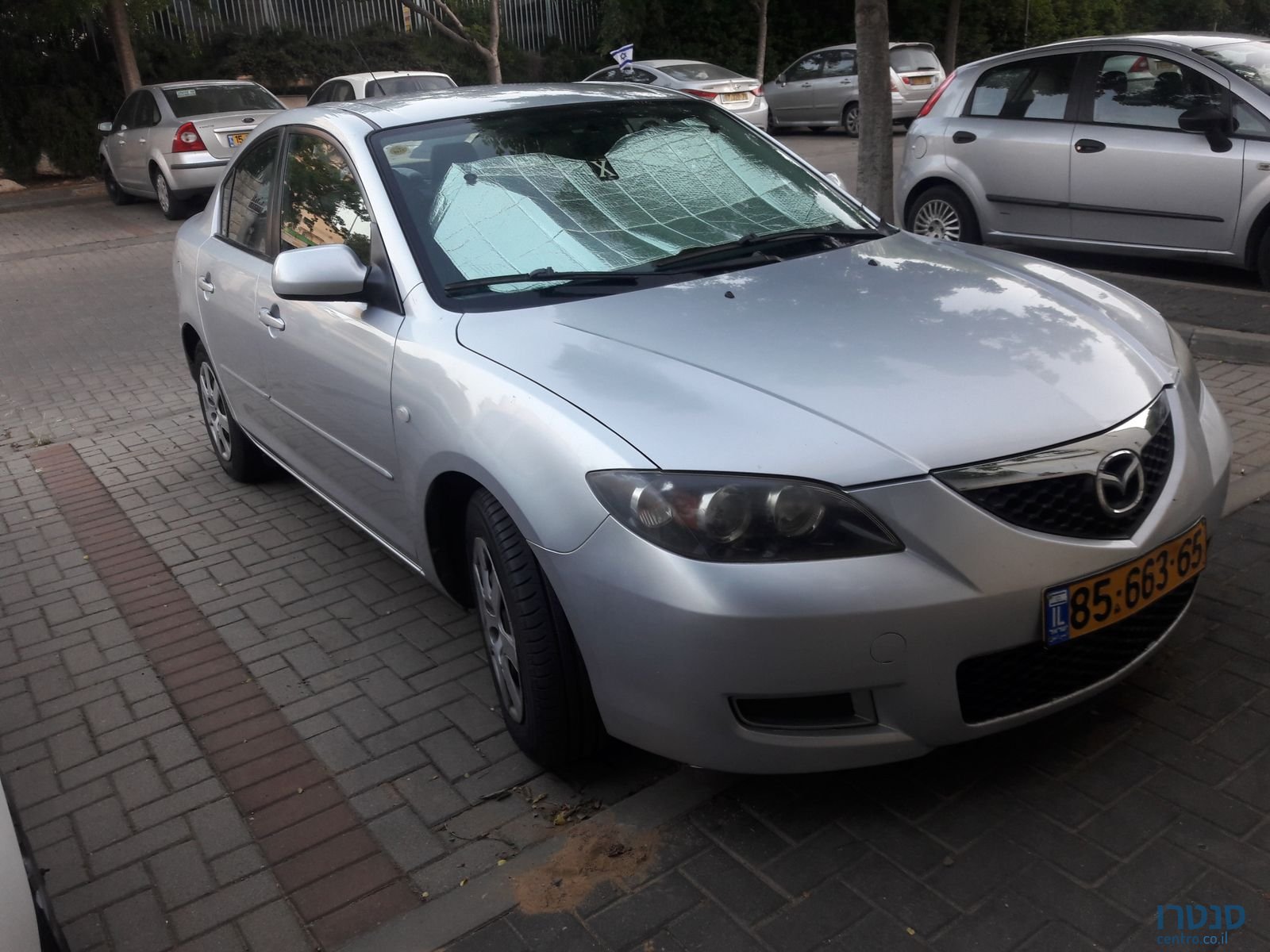 2009' Mazda 3 photo #1