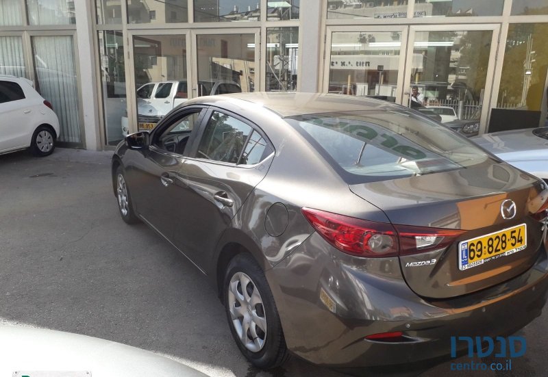 2011' Mazda 3 photo #2