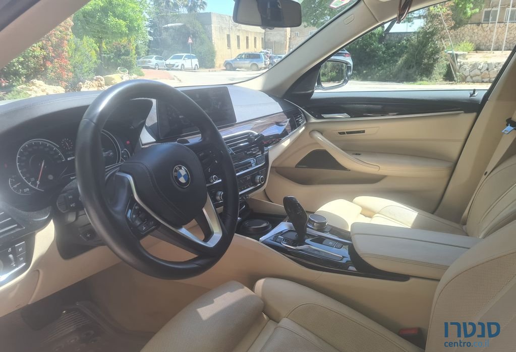 2018' BMW 5 Series ב.מ.וו סדרה 5 photo #5