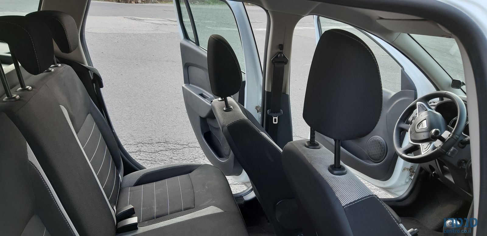 2019' Dacia Logan Stepway photo #5