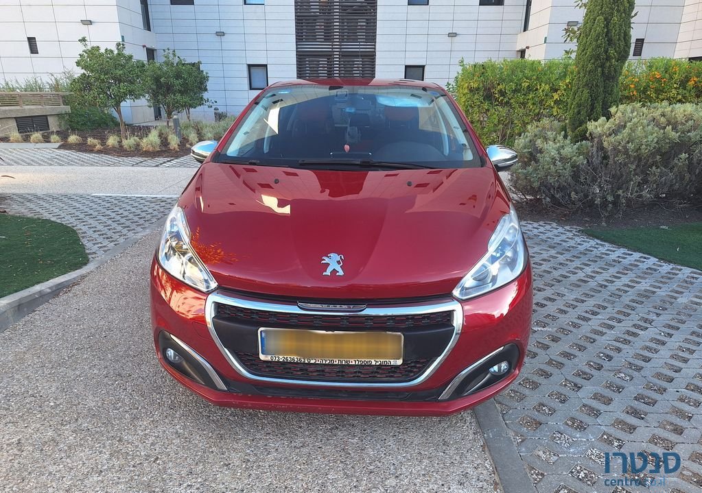 2018' Peugeot 208 פיג'ו photo #1