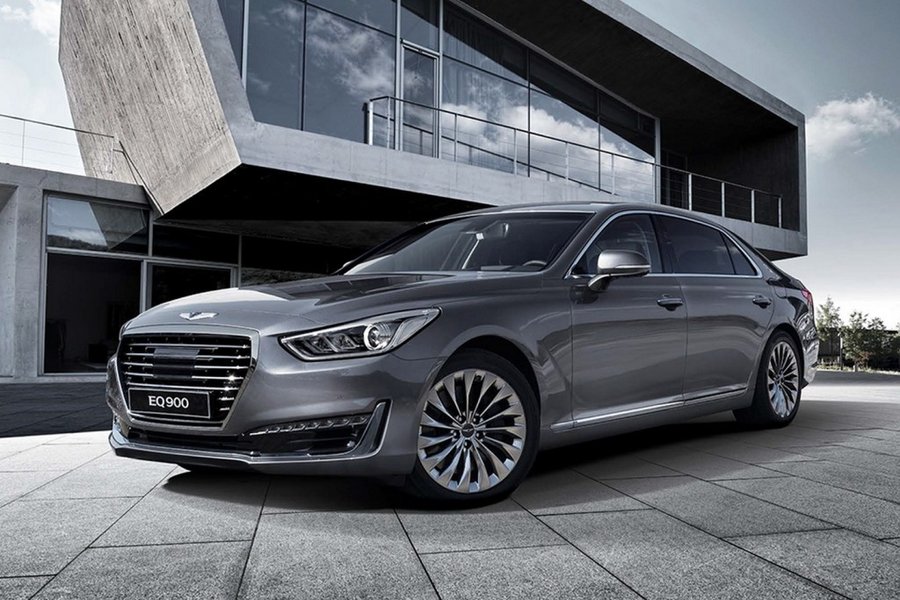New Genesis G90 Flagship Promises 'First Class' Experience