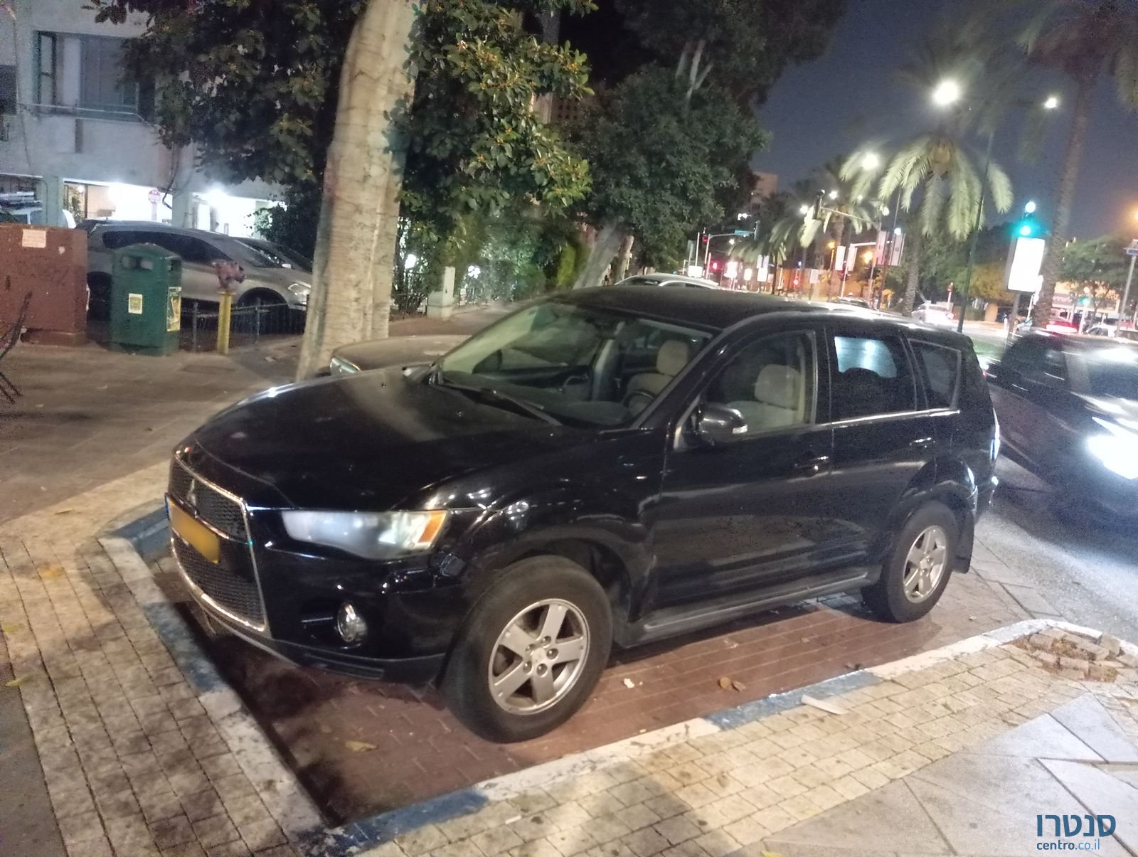 2012' Mitsubishi Outlander מיצובישי אאוטלנדר photo #1