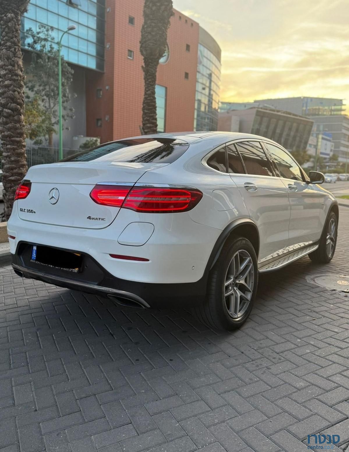 2017' Mercedes-Benz Glc Coupe מרצדס-בנץ photo #4