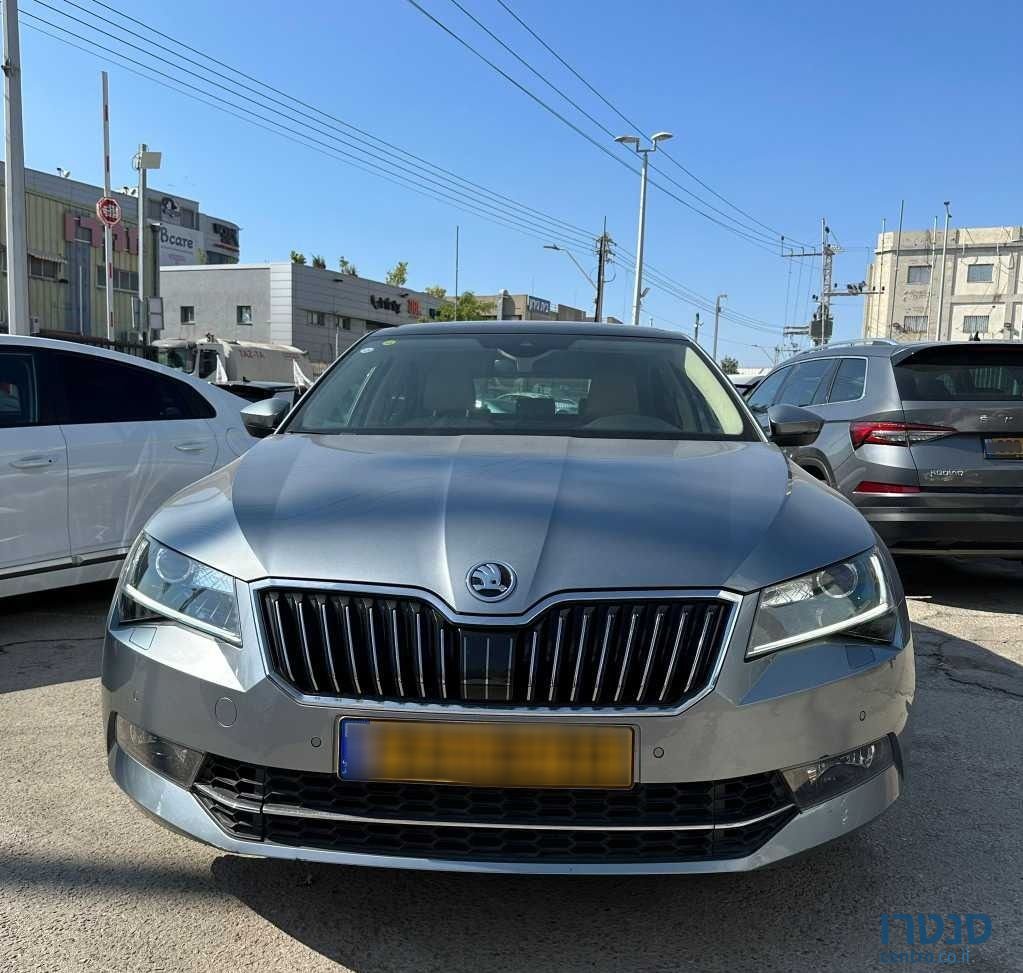 2019' Skoda Superb סקודה סופרב photo #1
