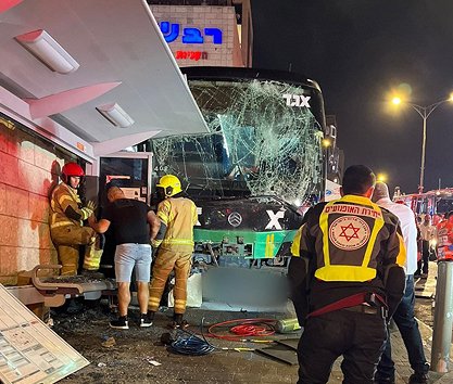 Обнародованы предварительные результаты расследования аварии с автобусом в Иерусалиме, унесшей жизни трех человек