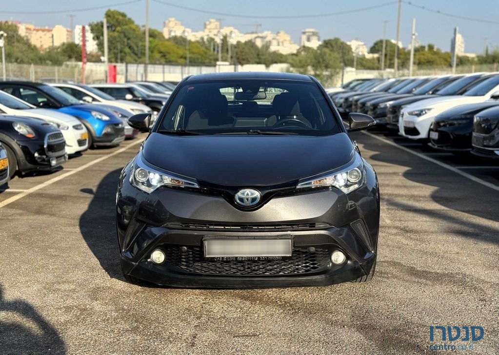 2017' Toyota C-HR טויוטה photo #4