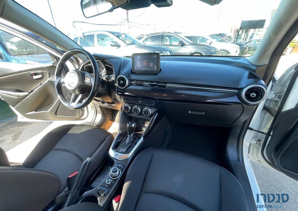 2022' Mazda 2 מאזדה photo #4