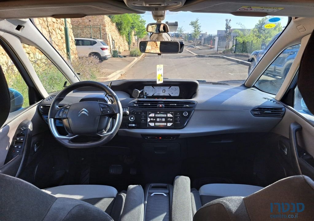 2016' Citroen C4 Picasso סיטרואן C4 פיקאסו photo #3