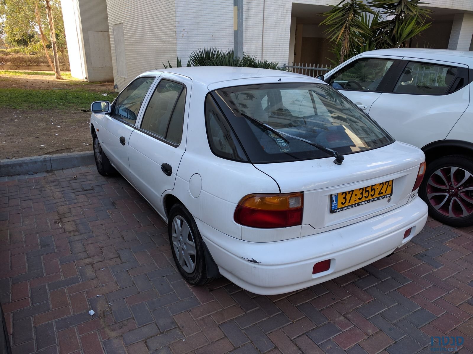 1998' Kia Sephia photo #3