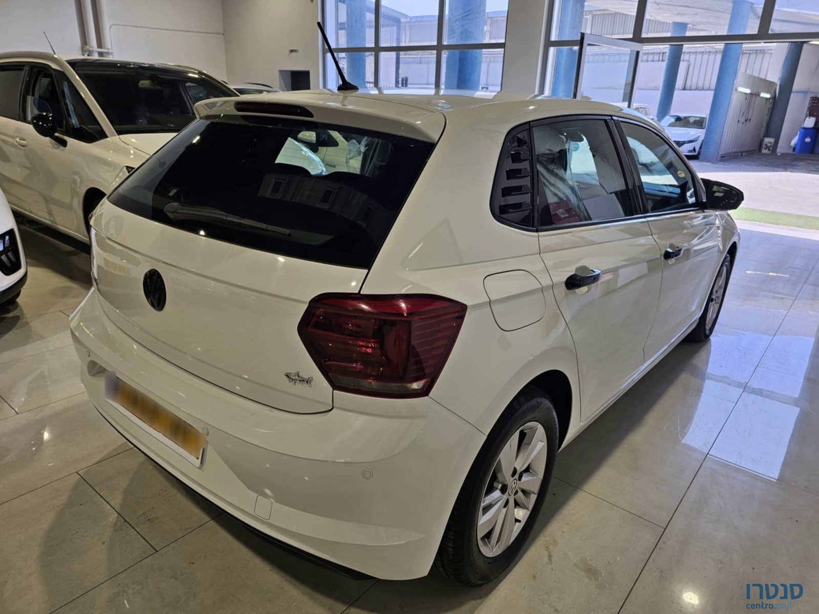 2019' Volkswagen Polo photo #3