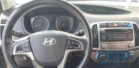2013' Hyundai i20 יונדאי photo #2