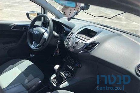 2012' Ford פורד טרנד photo #4